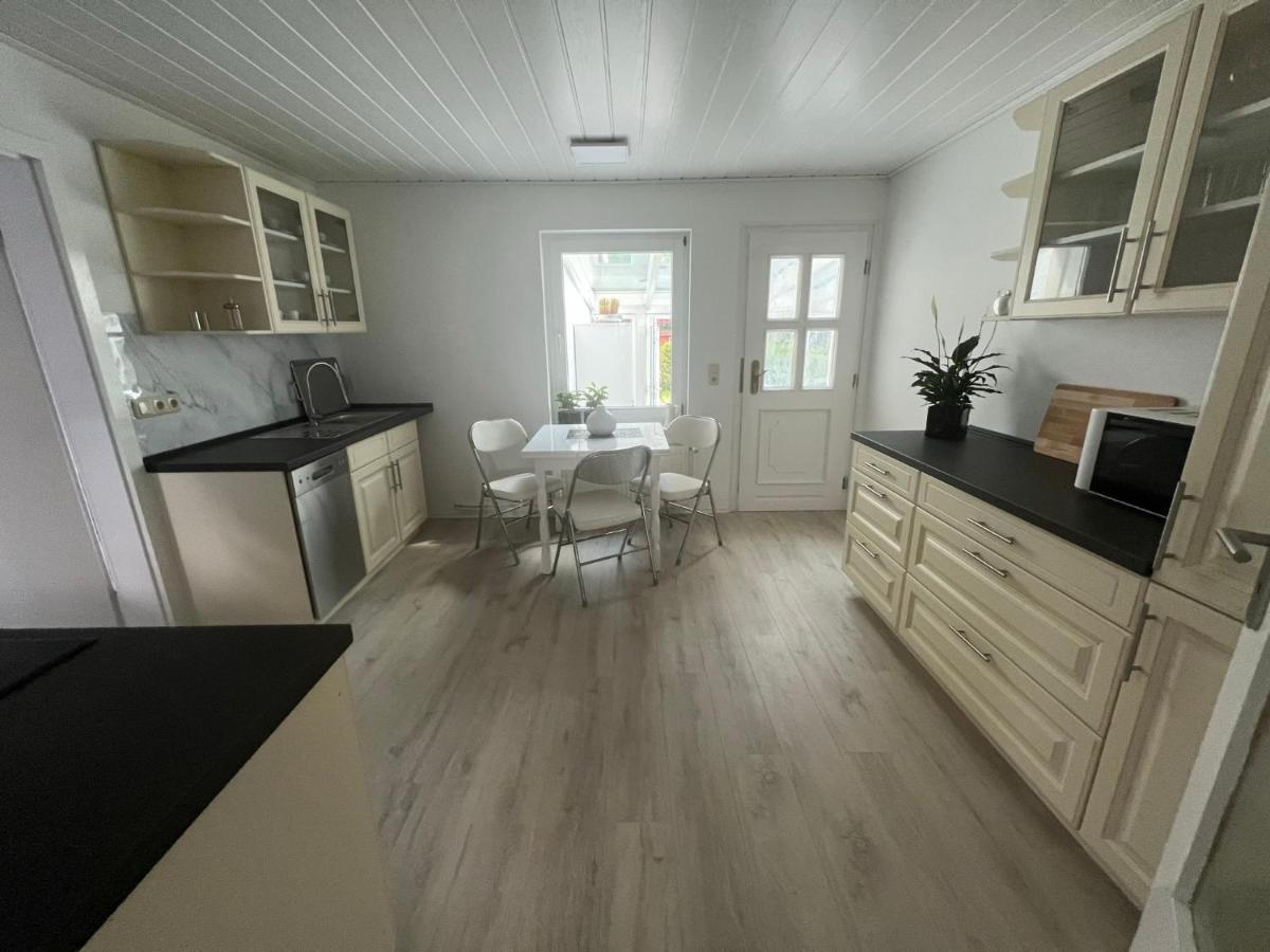 Familienfreundliche Ferienwohnung Mit Wintergarten Badow Exteriér fotografie