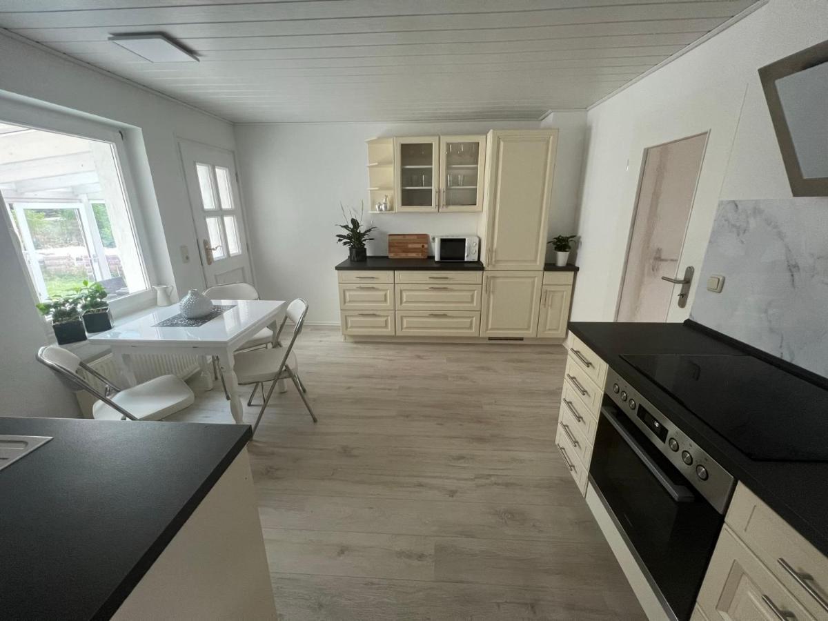 Familienfreundliche Ferienwohnung Mit Wintergarten Badow Exteriér fotografie