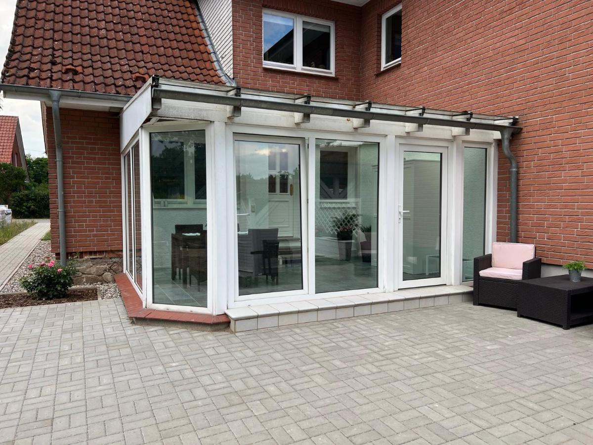 Familienfreundliche Ferienwohnung Mit Wintergarten Badow Exteriér fotografie
